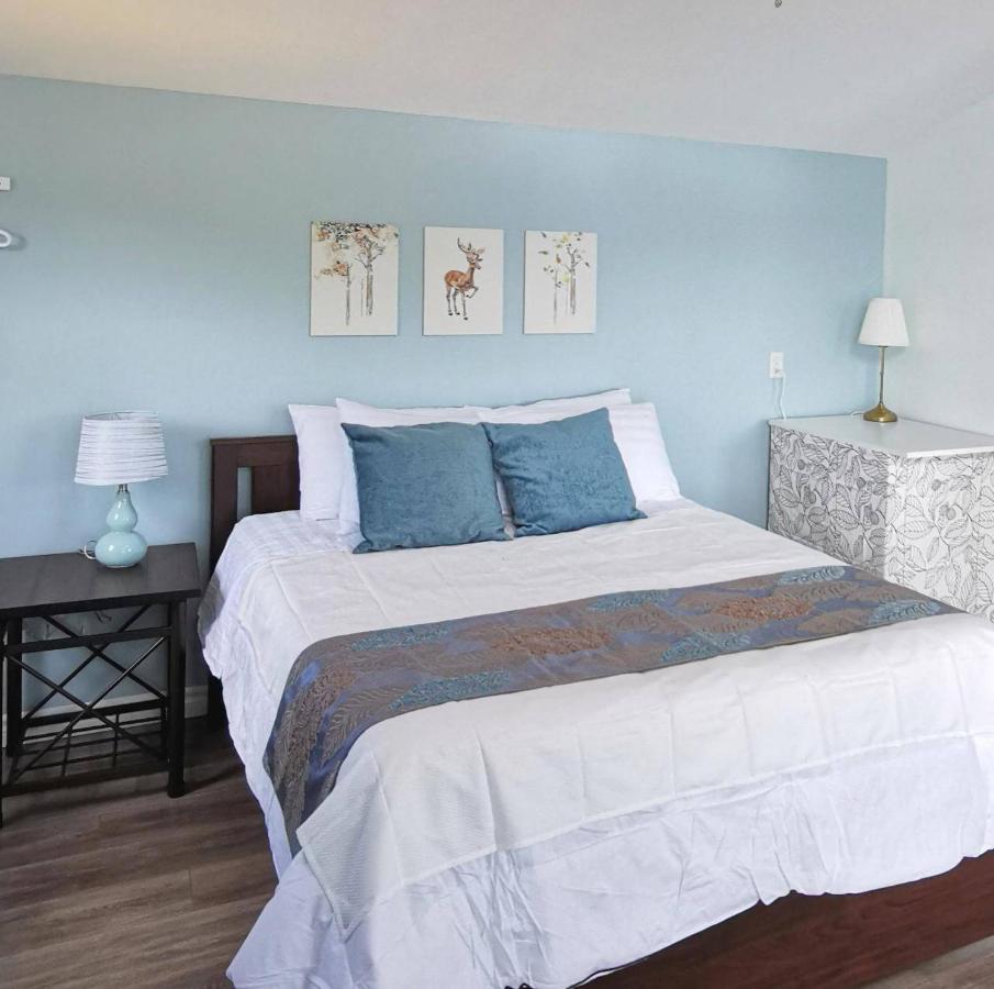 Knotty Pine Ocean Front Suite - Adults Only Ingonish Exterior foto